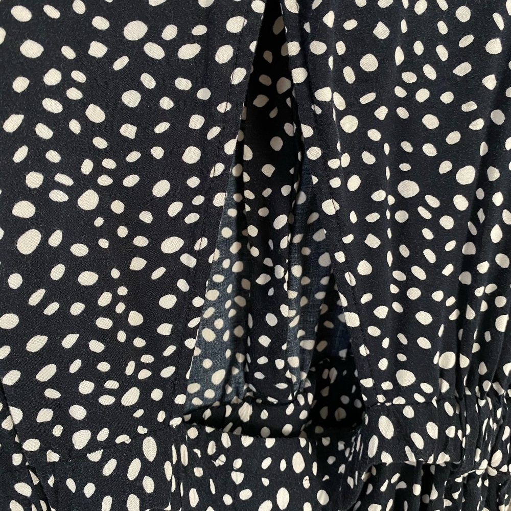 Patterned, Open Back Romper - Picture 3 of 3
